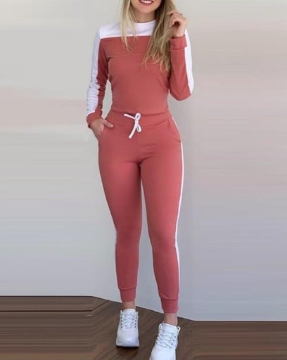 Completo da donna felpa e pantaloni Rosa antico con strisce bianche sulle maniche e sui pantaloni Scollatura rotonda Vita elastica con cordino