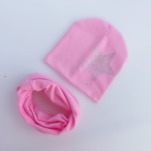 Conjunto de gorro y pañuelo infantil con estrella