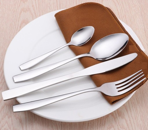 Conjunto de talheres em aço inoxidável - 24 pcs