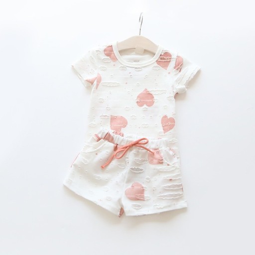 Conjunto de verão infantil com padrão - top e calções