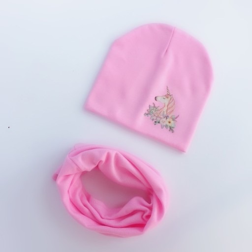 Conjunto infantil de gorro e cachecol com unicórnio