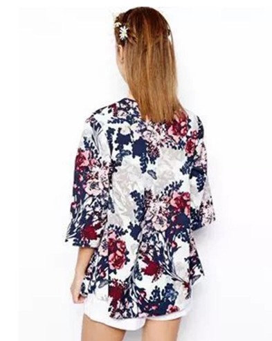 Coperta estiva alla moda con fiori