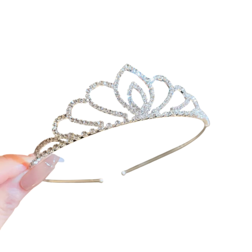 Coroncina a goccia argento Taglia universale Motivo centrale appuntito e marcato con cristalli Diadema elegante