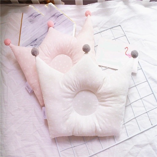 Coussin pour enfant couronne