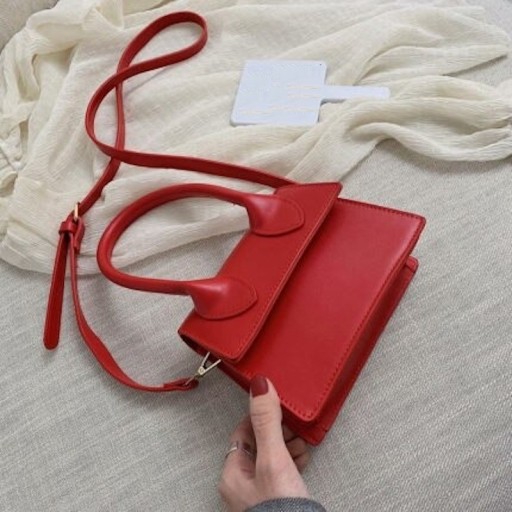 Crossbody-väska i läder för kvinnor M728