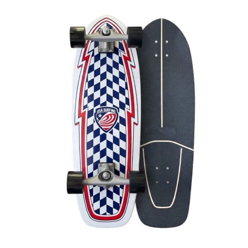 Cruiser-skeittilauta sinivalkoisella ruutukuviolla Pituus 78,1 cm Liukuestopinta Valkoinen mustilla renkailla Kaupunkiin ja kävelyteille