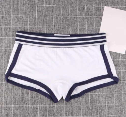 Cuecas femininas com perna A624