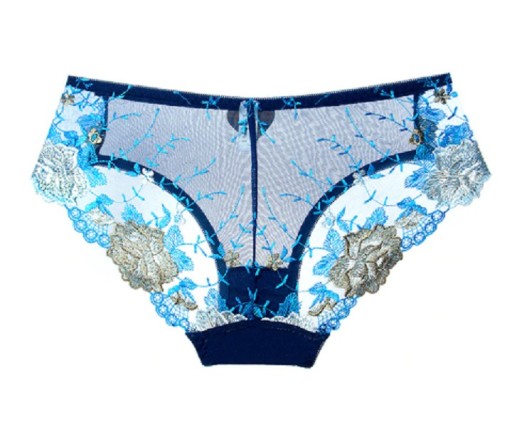 Cuecas femininas com rosas