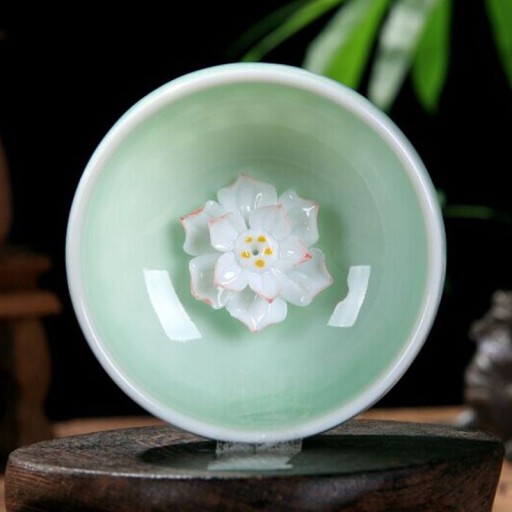 Cupa ceramică de floare de lotus