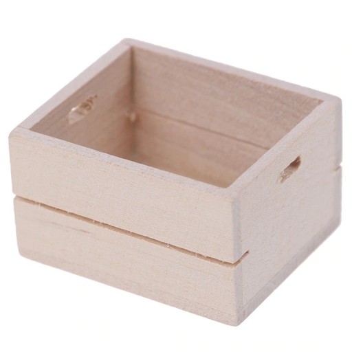 Cutie de lemn pentru o păpușă
