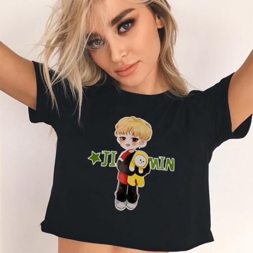 Czarny crop top damski z nadrukiem
