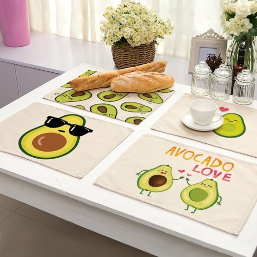 Dækkeserviet med avocado-tema