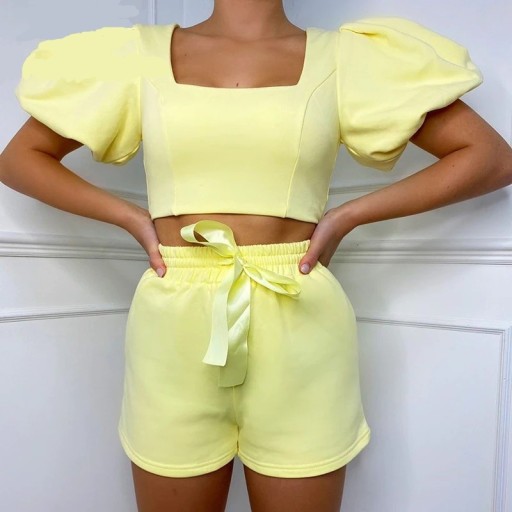 Dame crop top og shorts B951