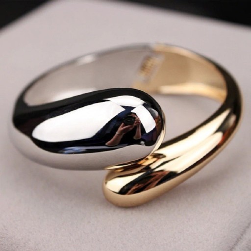 Dame massivt armbånd H377
