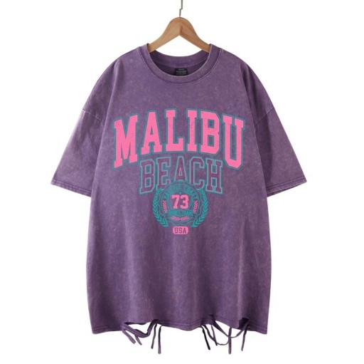 Dame oversized T-shirt MALIBU BEACH med vintageprint og dekorative kanter Streetwear top Casual sommermode Stilfuldt fritidstøj