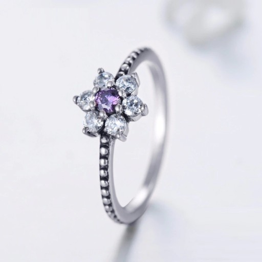 Dame ring med blomst D1577