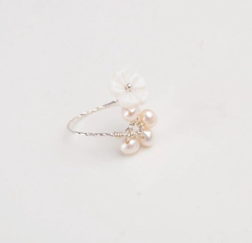 Dame ring med blomst D1756