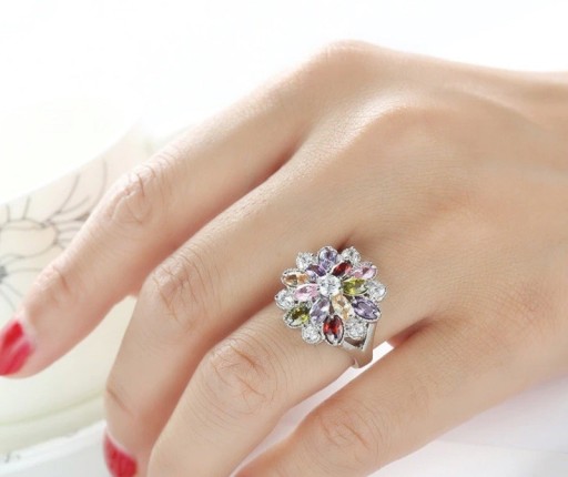 Dame ring med blomst D1882