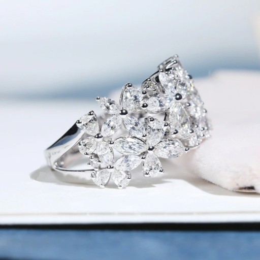 Dame ring med blomster D1599