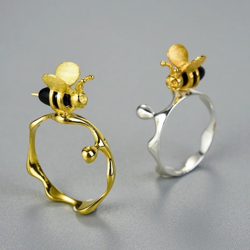 Dame ring med en bi D1519