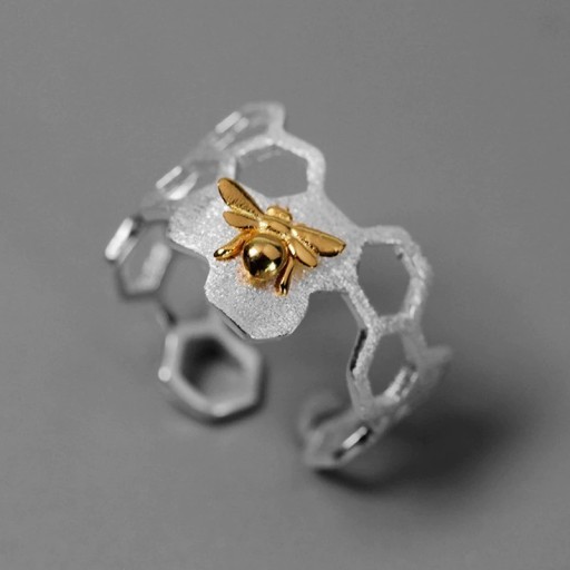 Dame ring med en bi D2895