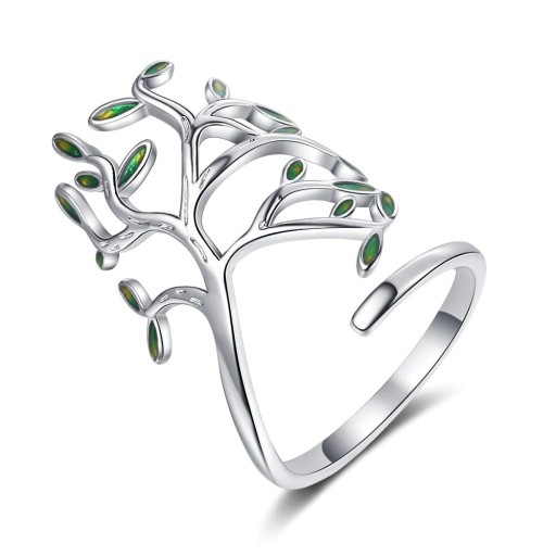 Dame ring med et træ D1342