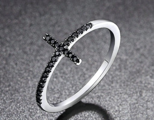 Dame ring med kors D1688
