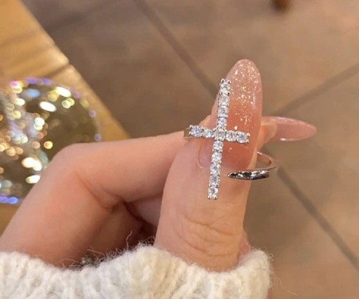 Dame ring med kors D2625