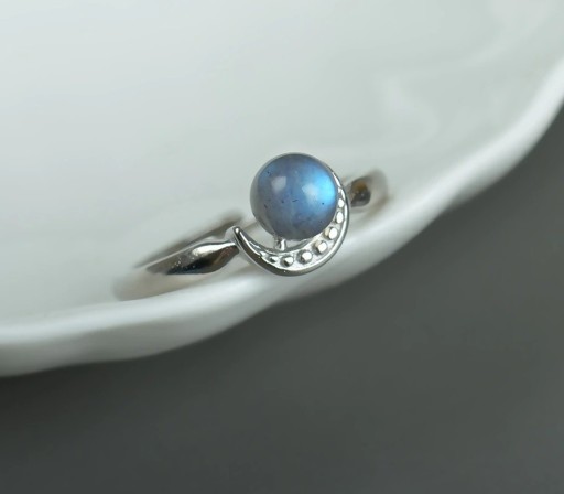 Dame ring med måne D2190
