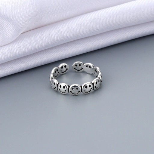 Dame ring med smilende ansigt D2416