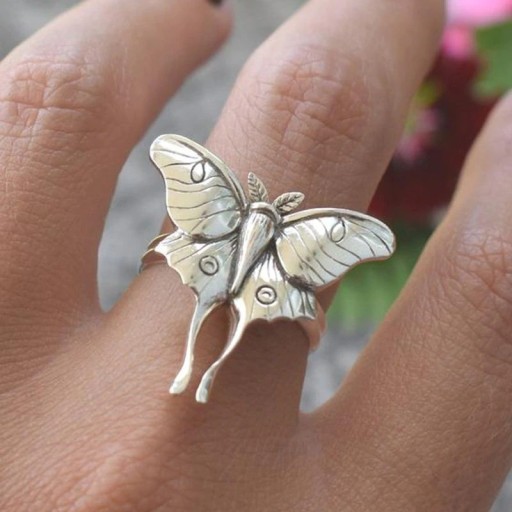 Dame ring med sommerfugl D2527