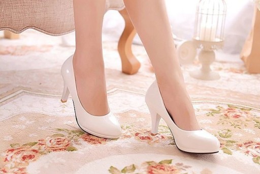 Dame skinnende pumps