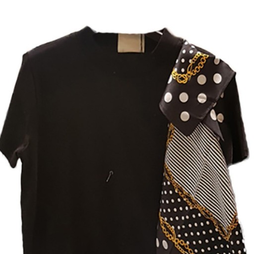 Dame T-shirt med polkaprikker