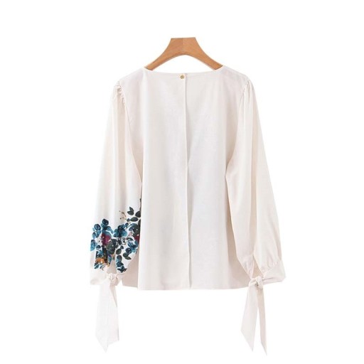 Damebluse med blomster A1