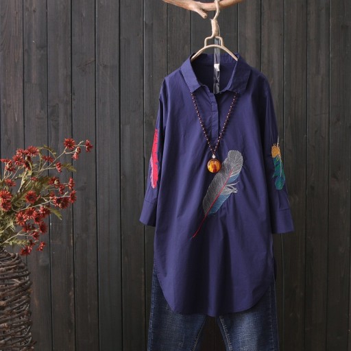 Damebluse med fjer