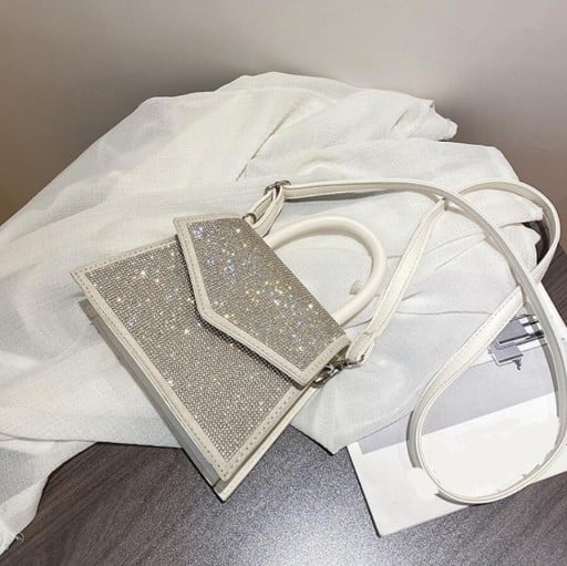 Damen Crossbody Tasche mit glitzernden Steinen Oberer Griff und abnehmbarer Riemen Klappe in Form eines Umschlags PU-Leder und Polyester 19 x