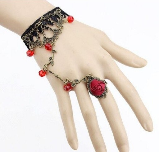 Damen-Gothic-Armband mit Ring