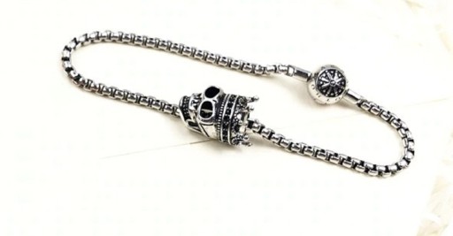 Damen-Kettenarmband mit Totenkopf