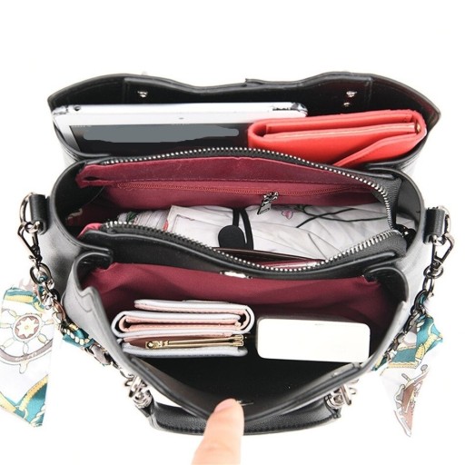 Damen-Lederhandtasche M1822