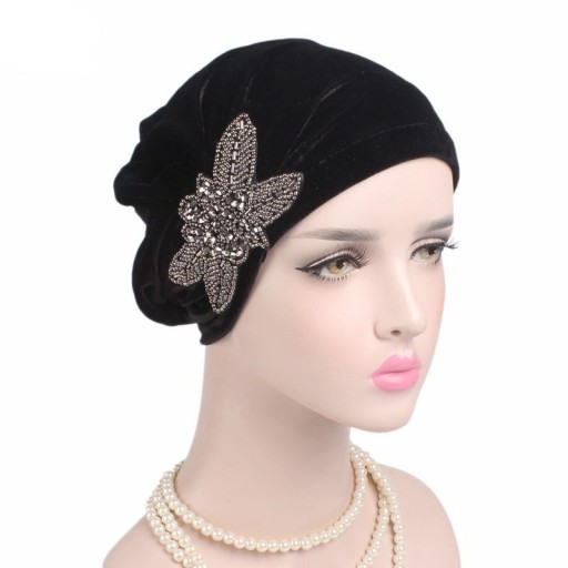 Damen Samtmütze im Turban-Stil mit dekorativer Perlenstickerei Raffung an der Vorderseite Elegantes Accessoire Universelle Größe