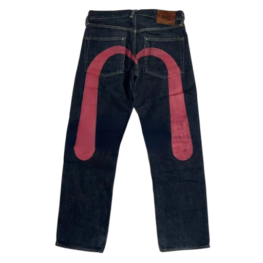 Damenjeans mit weitem Bein, verziert mit bunten Streifen über den hinteren Teilen und ergänzt mit Gürtelschlaufen sowie kontrastierenden Nähten