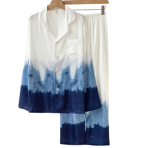 Damenpyjama in Blau-Weiß mit Hemd mit Kragen und langen Ärmeln, Knopfverschluss und Brusttasche sowie Hose aus Polyester und Rayon
