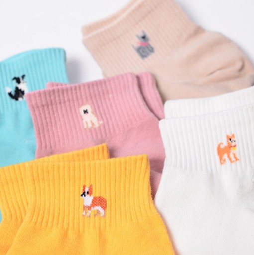 Damensocken mit Hunden