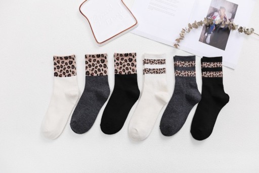 Damensocken mit Leopardenmuster