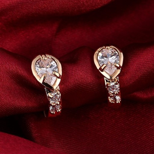 Dames creolen met zirkonen G595