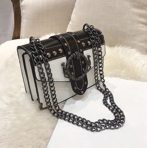 Dames crossbody tas met kettingband Band met ronde decoratieve gesp en studs Contrast stiksel PU leer 20 x 14 x 7 cm