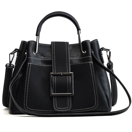 Dames crossbody tas van PU kunstleer met handvat Band met karabiners Grote metalen gesp en contrasterende stiksels 27 x 20 x 13 cm