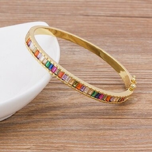 Dames massieve armband met stenen H545
