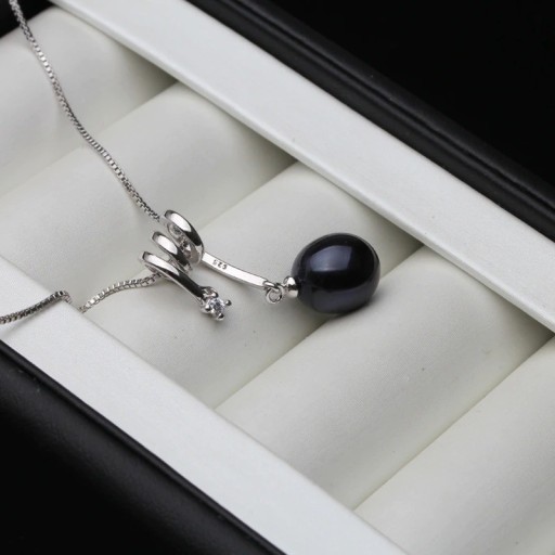 Dames parelketting D683