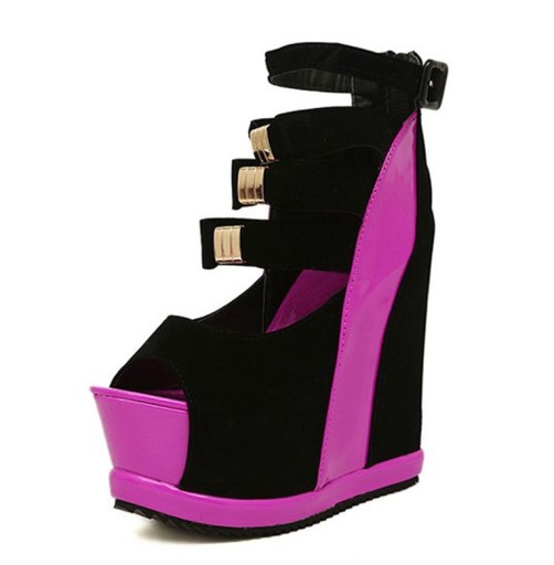 Dames wedge schoenen met gespen